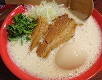 特製純濃厚鶏ラーメン大盛（三代目麺と人）